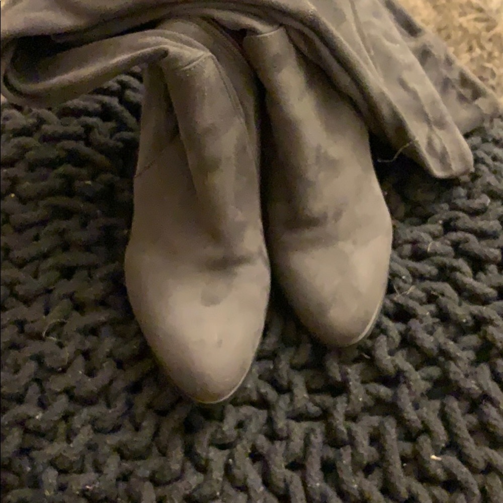 SOLD Over the knee boots - Picture 3 of 6